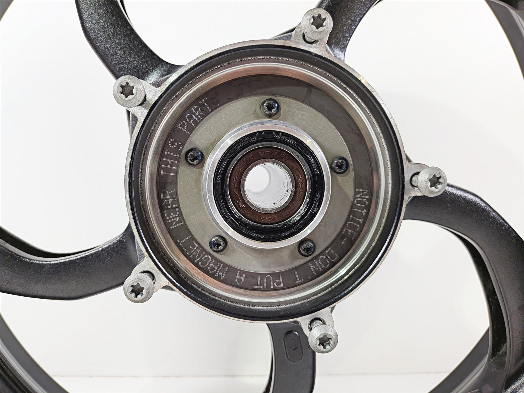 2009 Yamaha VMX17 V-Max 1700 Straight 18x3.5 Front Wheel Rim 2S3-25168-00-98-Mototech271