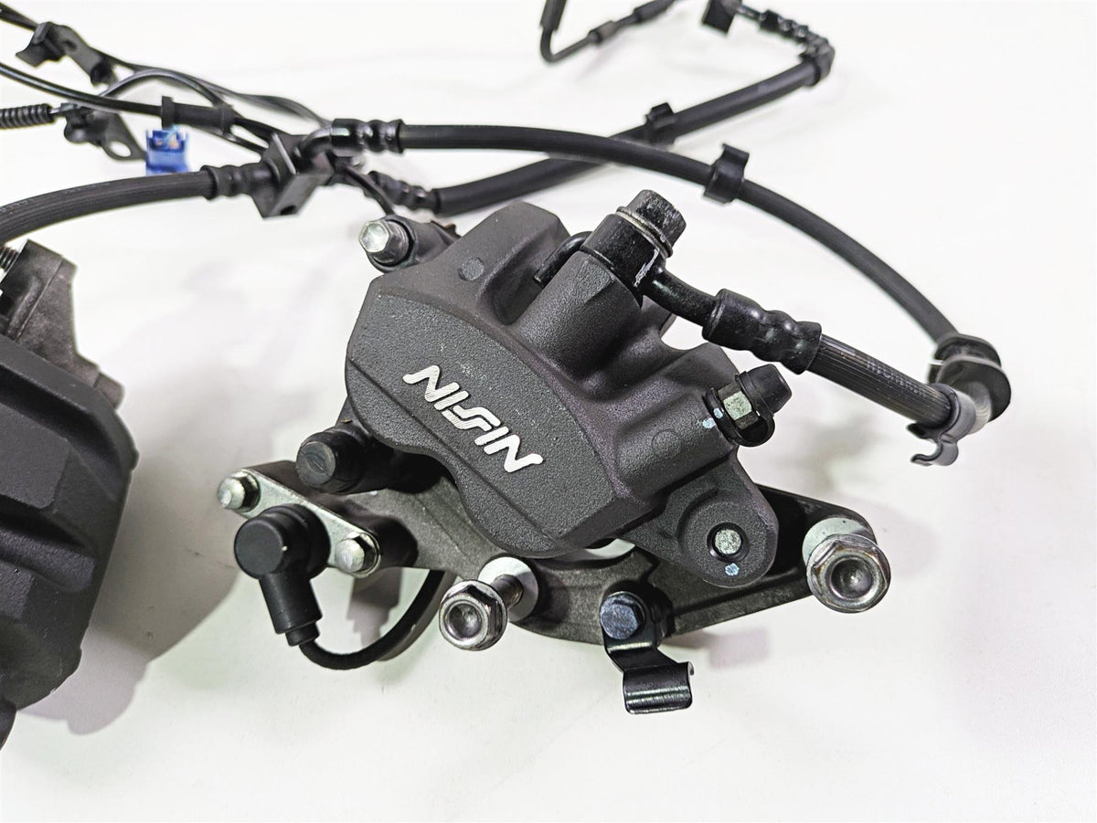 2016 Honda CBR650 F Front Brake Caliper Set - Nissin 45250-MJE-D11 45150-MJE-D01 {{ shop.shopifyCountryName }} - Mototech271