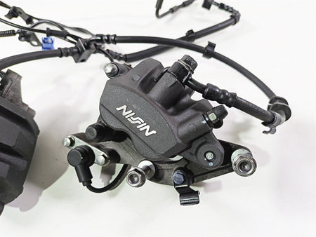 2016 Honda CBR650 F Front Brake Caliper Set - Nissin 45250-MJE-D11 45150-MJE-D01 {{ shop.shopifyCountryName }} - Mototech271