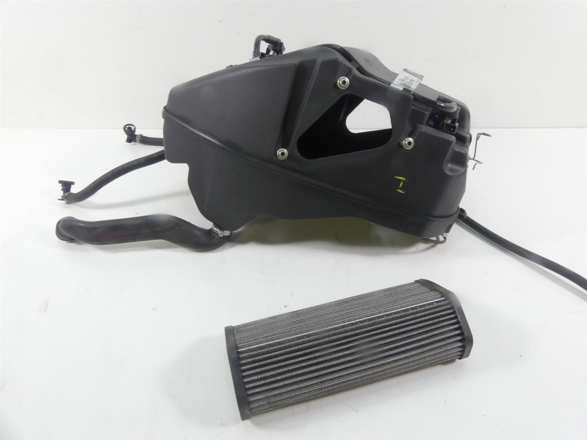 2008 Ducati 1098 S Air Box Cleaner Breather Injectors & Inlet Tubes 44211393B {{ shop.shopifyCountryName }} - Mototech271