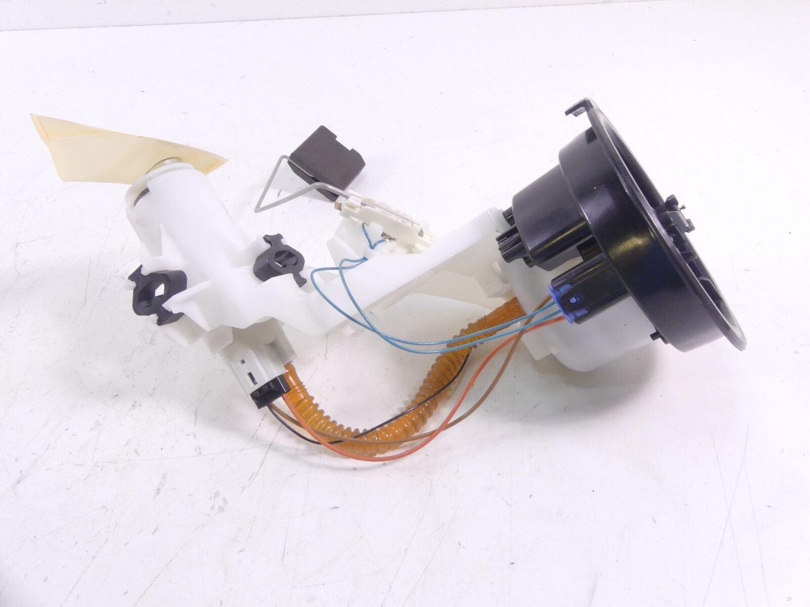 2018 BMW K1600 Bagger Fuel Gas Petrol Pump & Level Sender 16148563526 {{ shop.shopifyCountryName }} - Mototech271