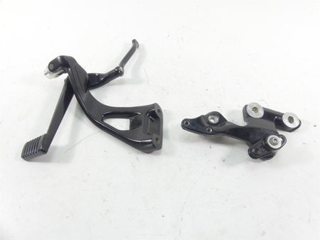2021 Harley Softail FXBBS Street Bob Right Mid Footpeg Mount Brake Ped 50500601 {{ shop.shopifyCountryName }} - Mototech271