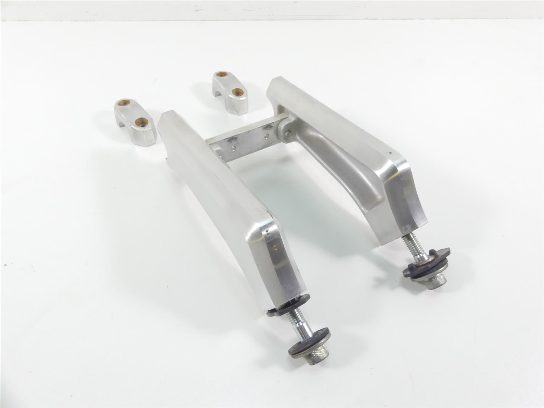 2007 Suzuki M109R VZR1800 Boulevard Handlebar Riser Holder Set 56225-48G00 {{ shop.shopifyCountryName }} - Mototech271