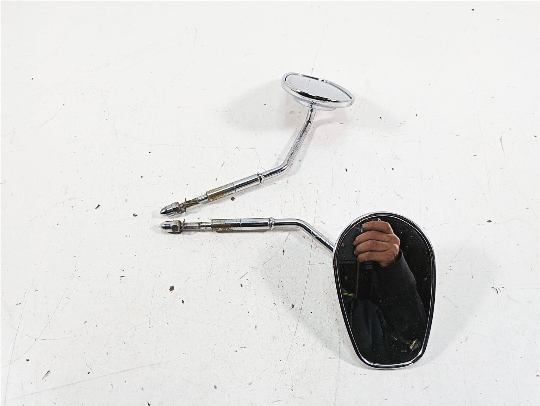 2008 Harley FLHTCU Electra Glide Rear View Mirror Set 91840-03B 91845-03B {{ shop.shopifyCountryName }} - Mototech271