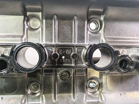 2020 Kawasaki Z900 ZR900 Cylinder Head Top Valve Cover 14093-0521 {{ shop.shopifyCountryName }} - Mototech271