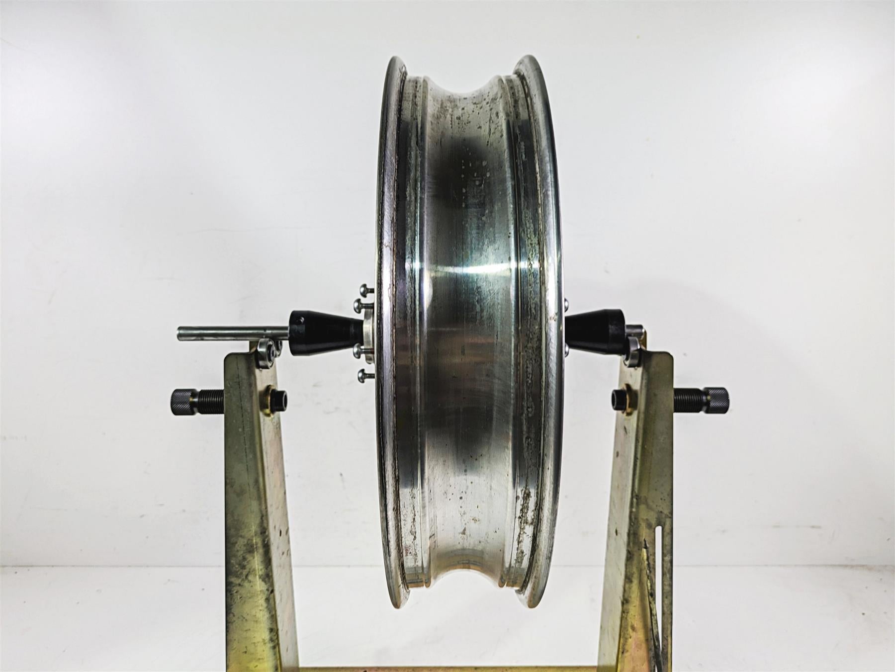 1998 Honda GL1500 Valkyrie Tour Straight 17x3.5 Front Wheel Rim 44650-MZ0-674 {{ shop.shopifyCountryName }} - Mototech271