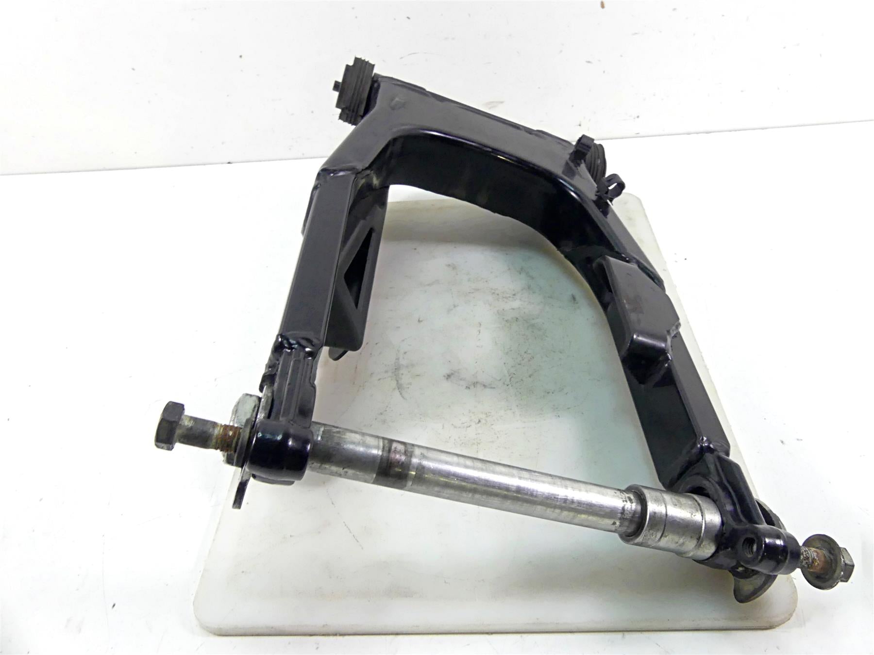 2007 Harley Touring FLHRC Road King Rear Swingarm Swing Arm + 1" Axle 47549-02A {{ shop.shopifyCountryName }} - Mototech271