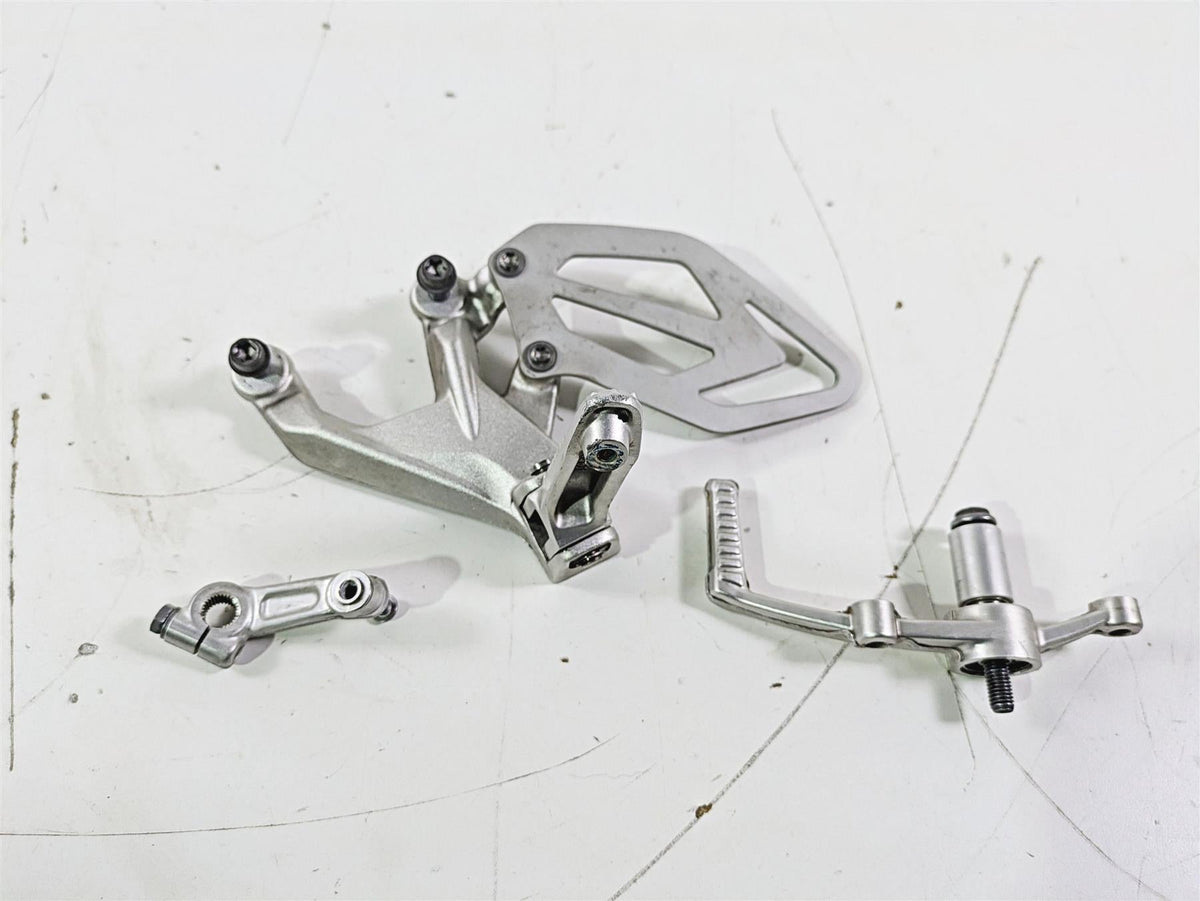 2017 BMW S1000RR K46 Left Foot Peg Set & Shifter Parts 46717728307 {{ shop.shopifyCountryName }} - Mototech271