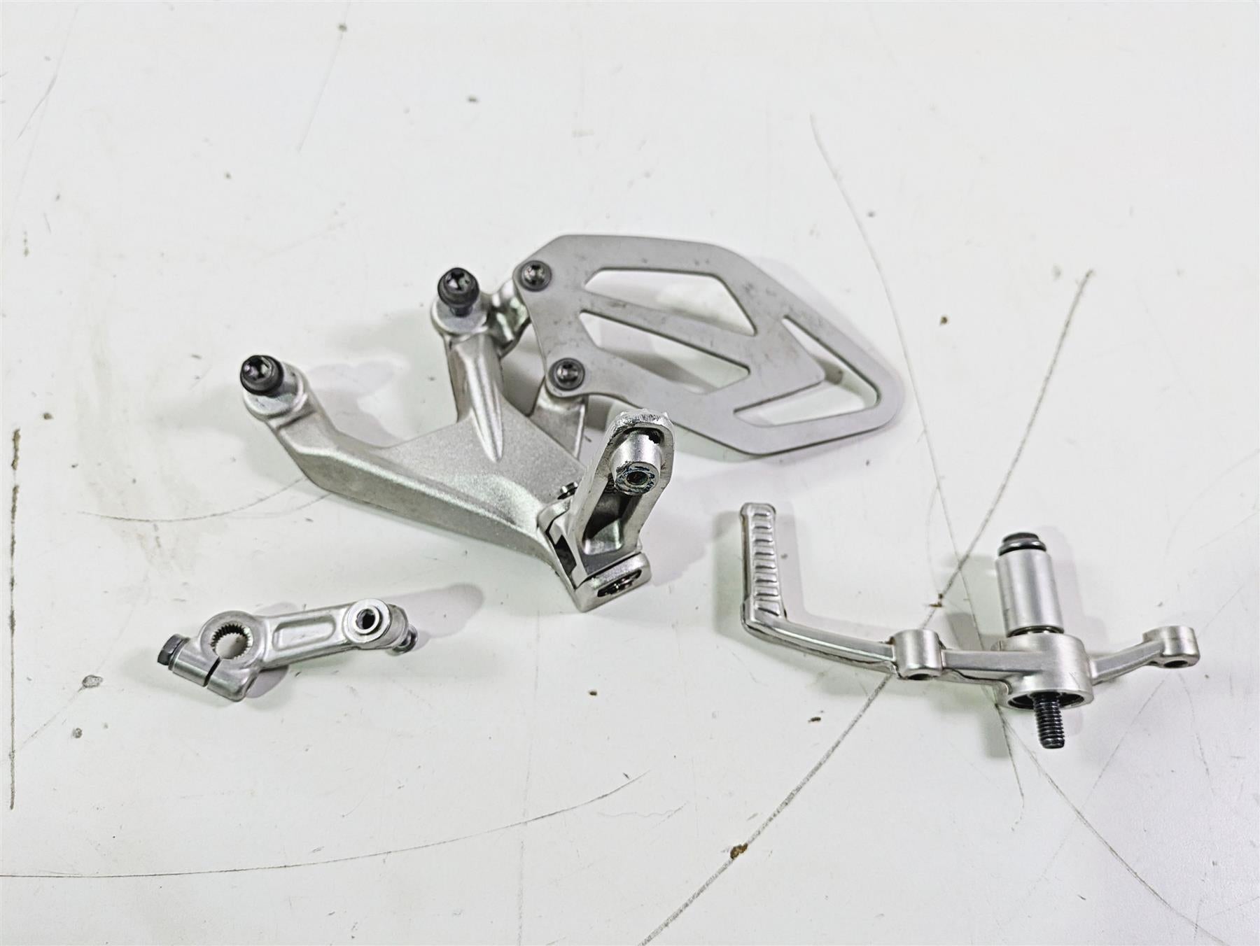2017 BMW S1000RR K46 Left Foot Peg Set & Shifter Parts 46717728307 {{ shop.shopifyCountryName }} - Mototech271