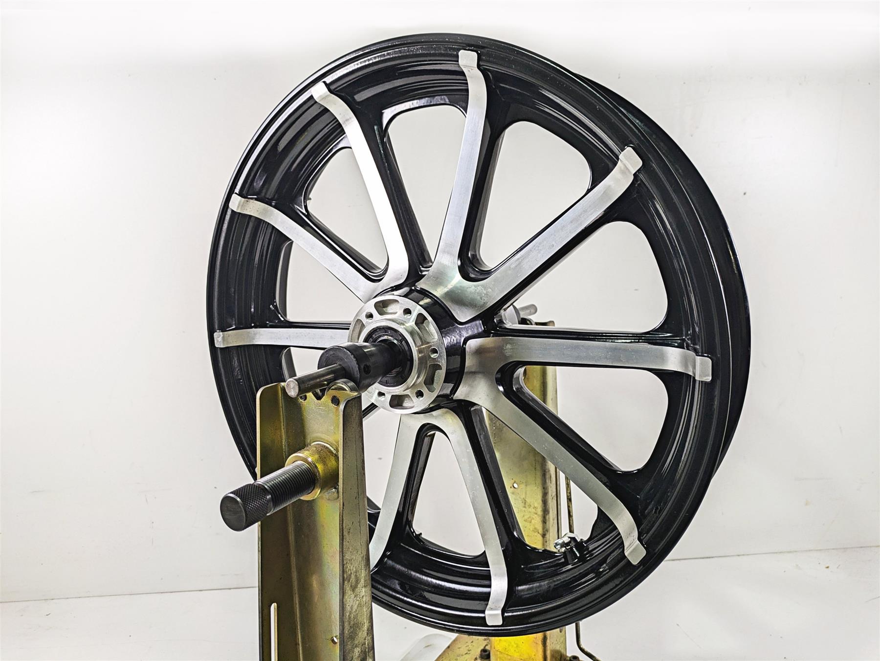 2019 Indian Chieftain Limited Straight Front Wheel Rim 19x3.5 1522505 | Mototech271