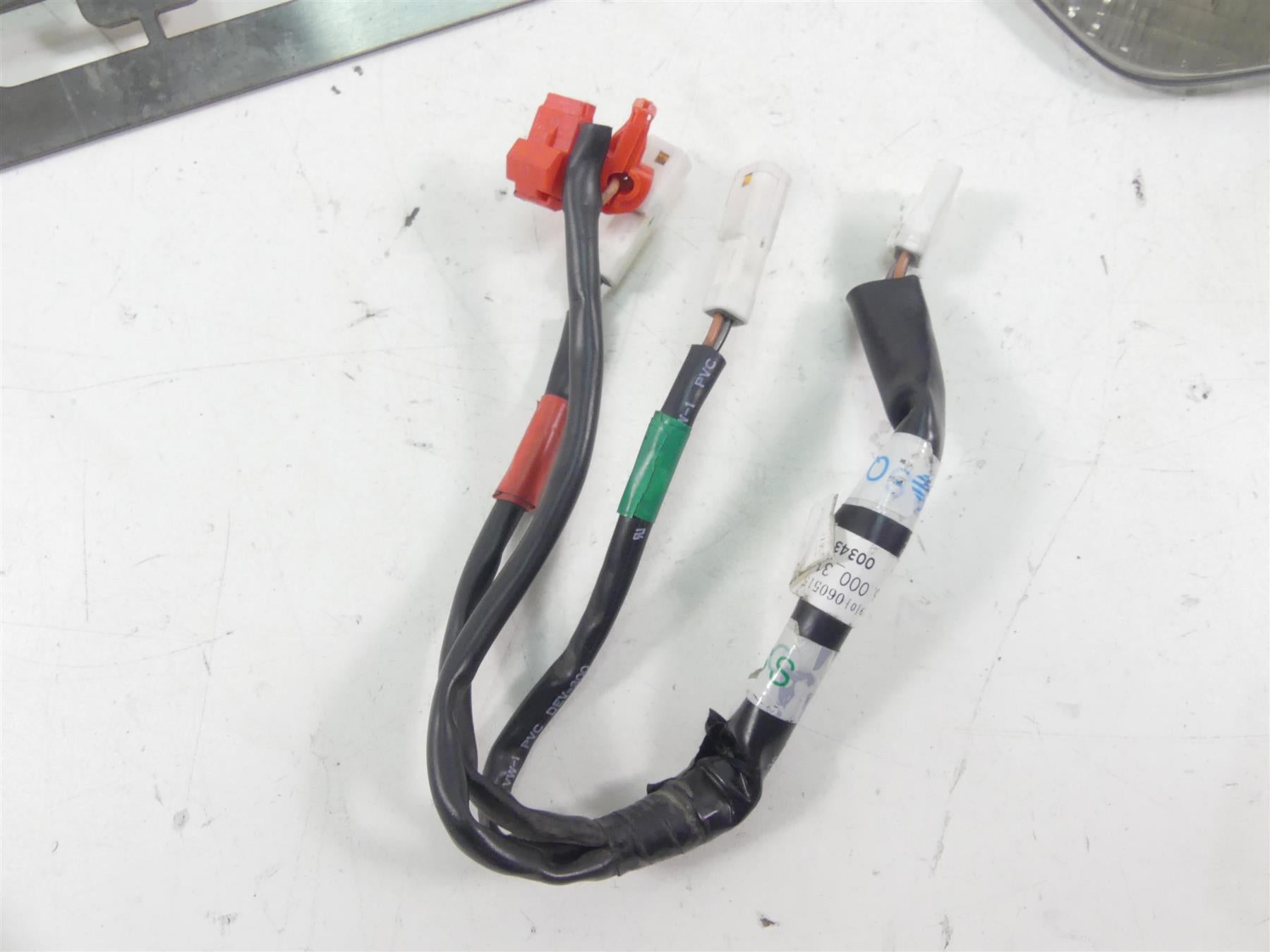 2016 KTM 1290 Superduke R Fender Eliminator License Plate Holder Taillight Kit {{ shop.shopifyCountryName }} - Mototech271