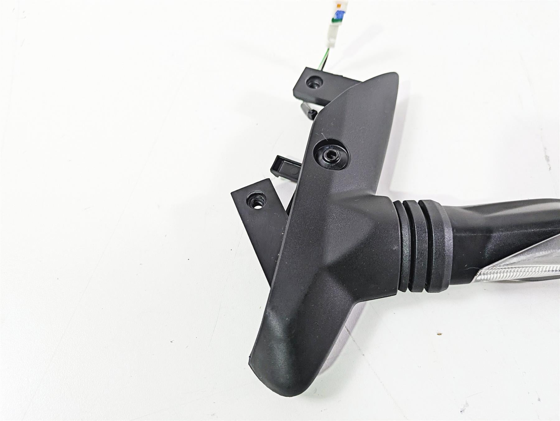 2023 Ducati Monster 937 SP Front Blinker Turn Signal Set 53010464B {{ shop.shopifyCountryName }} - Mototech271