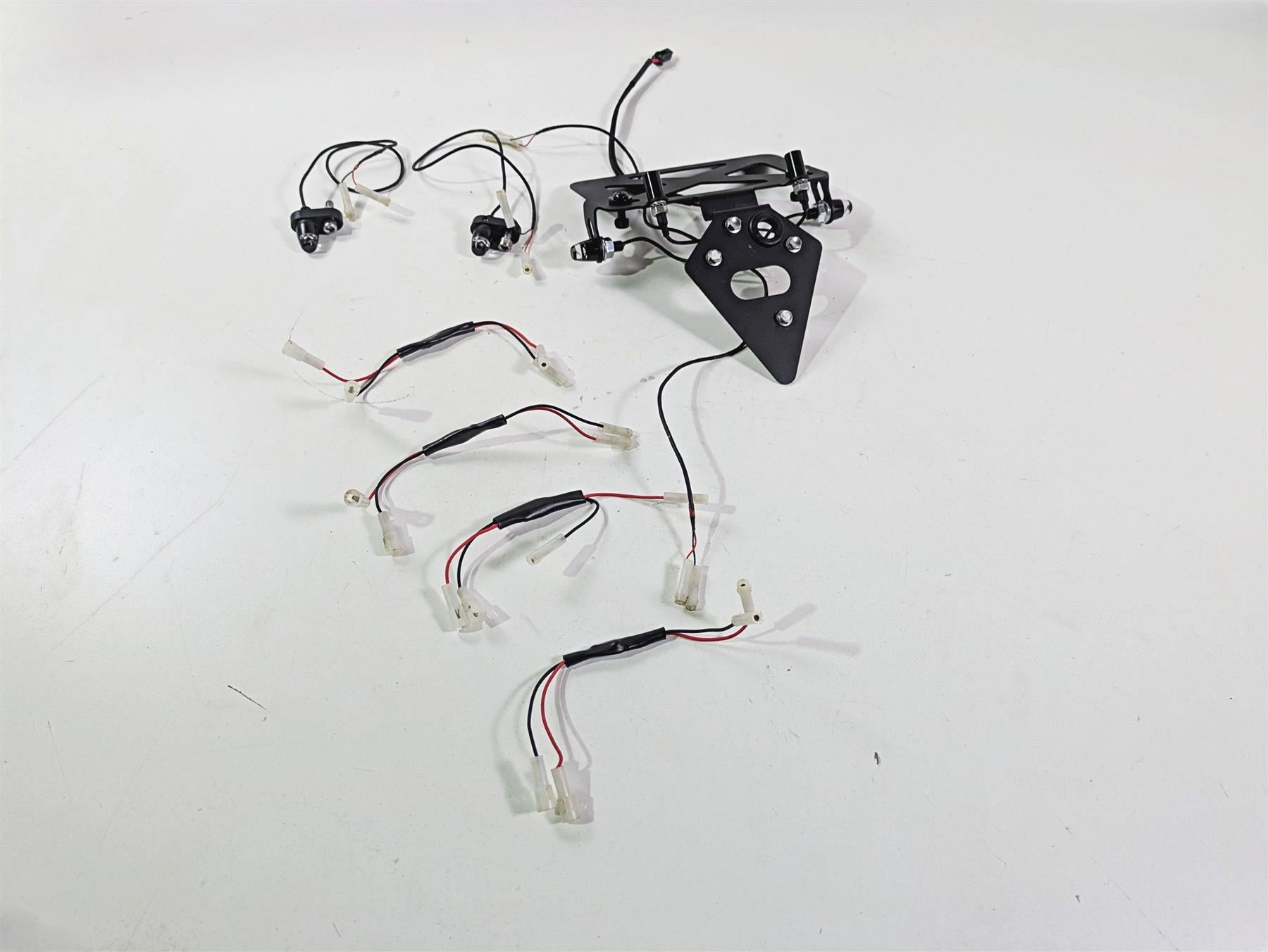 2024 Triumph Street Triple 765 R Brogue Motorcycles Tail Tidy Turn Signal Kit {{ shop.shopifyCountryName }} - Mototech271