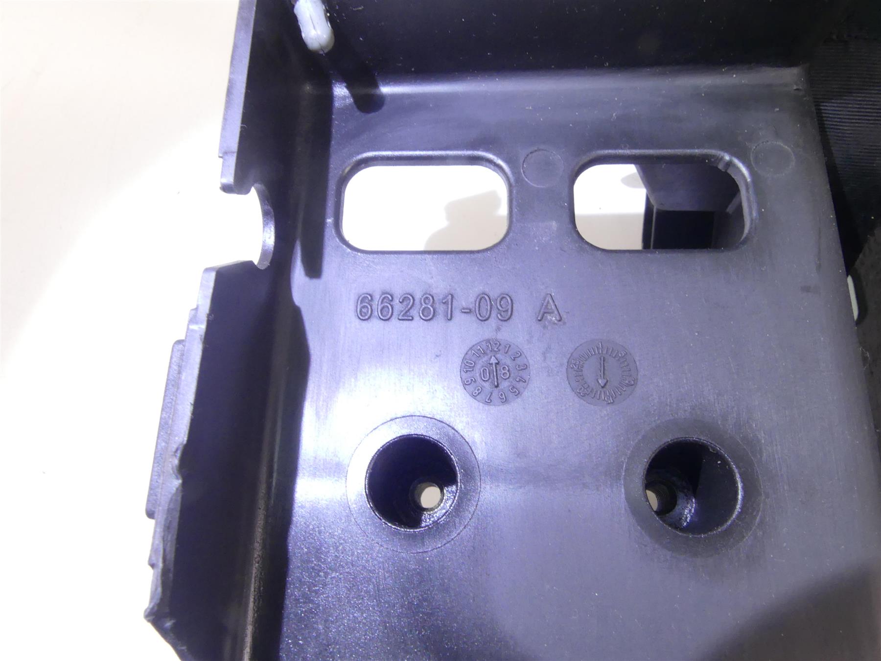 2009 Harley FLHTCU SE4 CVO E-Glide Battery Tray & Electric Carrier 66281-09B {{ shop.shopifyCountryName }} - Mototech271