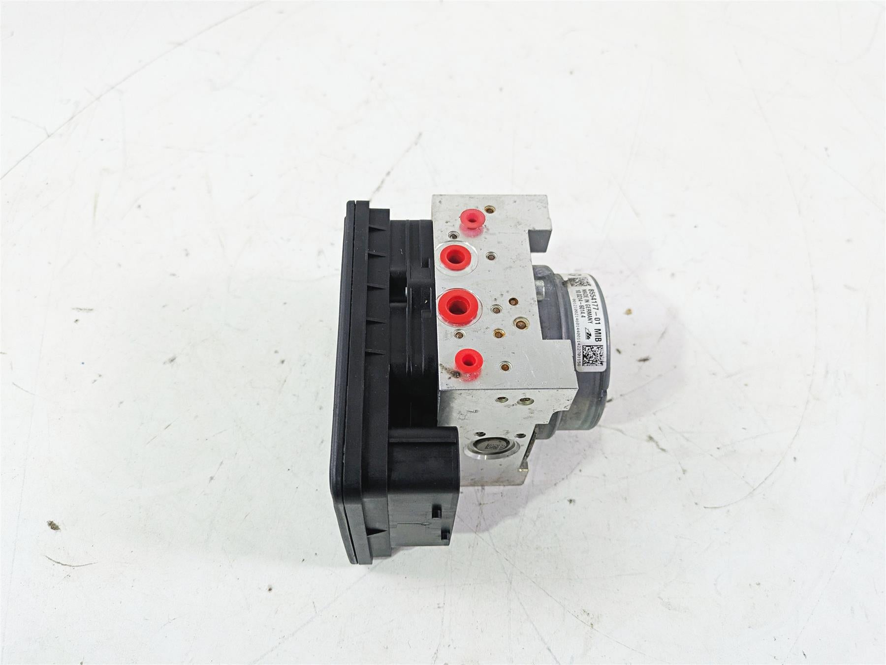 2015 BMW K1600 GT K48 Abs Brake Pump Unit Module 8554177 34518526235 {{ shop.shopifyCountryName }} - Mototech271