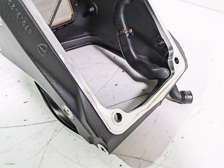 2015 Ducati Panigale 1299 S Straight Main Frame Chassis Airbox With Texas Salvage Title 47022051CA {{ shop.shopifyCountryName }} - Mototech271