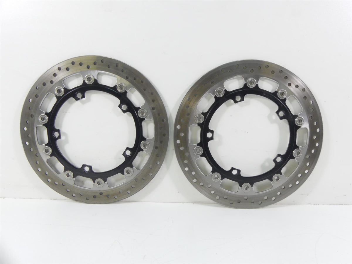 2015 Triumph 1050 Speed Triple R Front Brake Rotor Disc Set 320Mm T2028202 {{ shop.shopifyCountryName }} - Mototech271