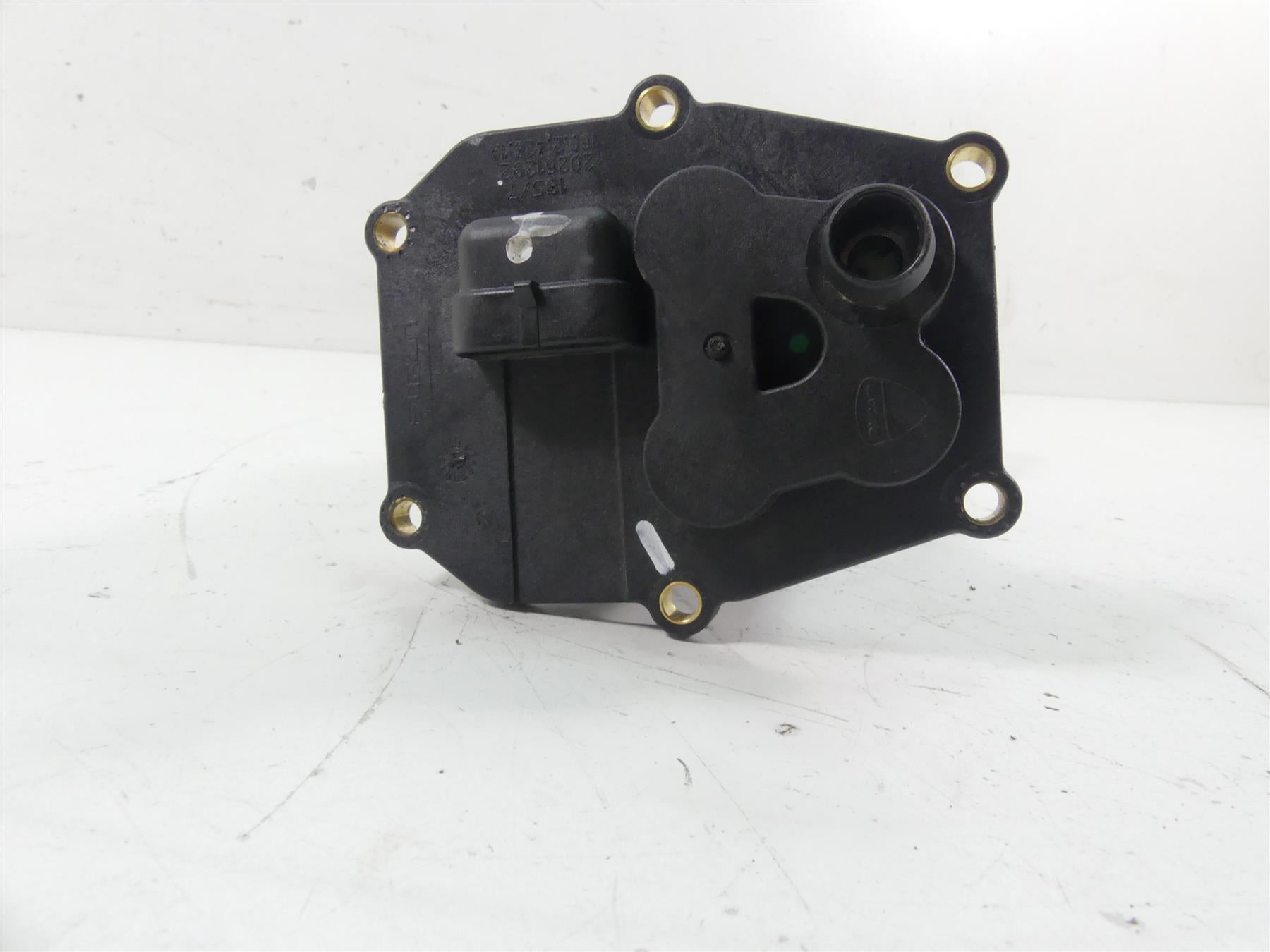 2018 Ducati Hypermotard 939 SP Fuel Gas Petrol Pump - Tested 16024281A {{ shop.shopifyCountryName }} - Mototech271