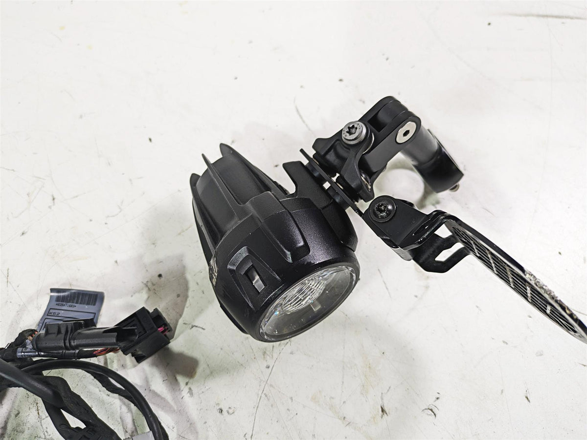 2022 BMW R1250 RT K052 Led Front Fog Spot Light Lamp Set -READ 63179457322 {{ shop.shopifyCountryName }} - Mototech271
