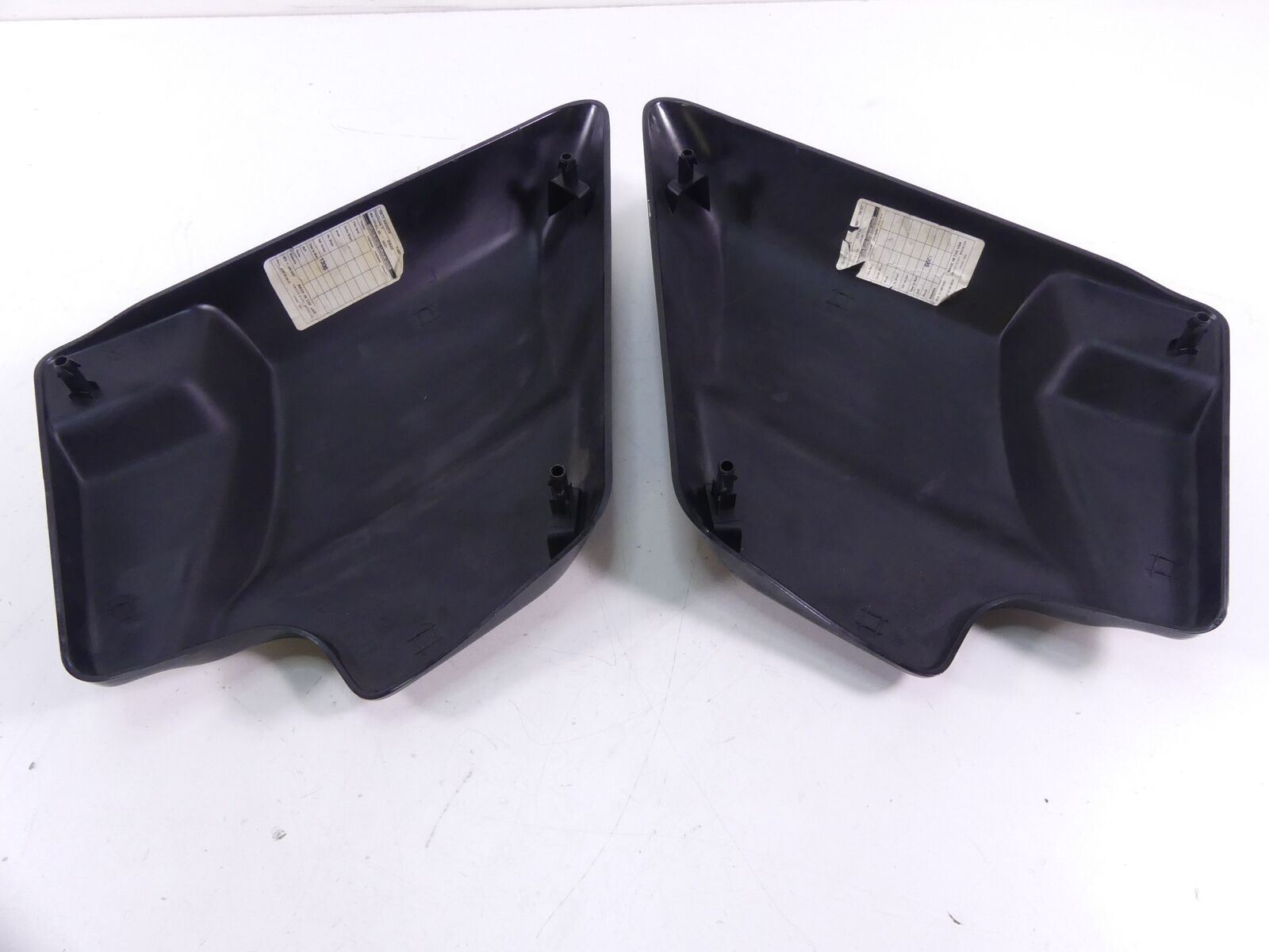 2010 Harley Touring FLHX Street Glide Side Cover Set -Domestic Black 66048-09A {{ shop.shopifyCountryName }} - Mototech271