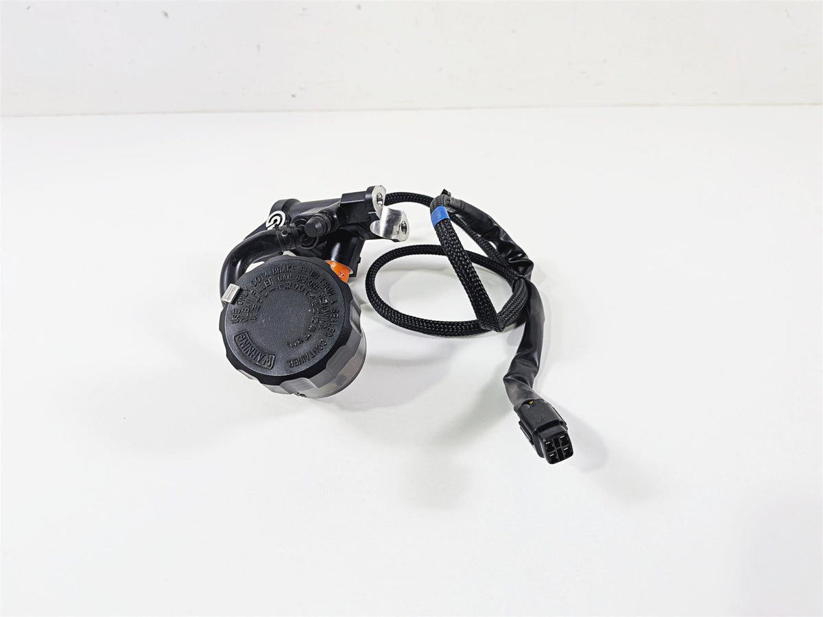 2023 Yamaha MT10 MTN1000 Front Radial Brake Pump Brembo B5Y-2583T-01-00 {{ shop.shopifyCountryName }} - Mototech271