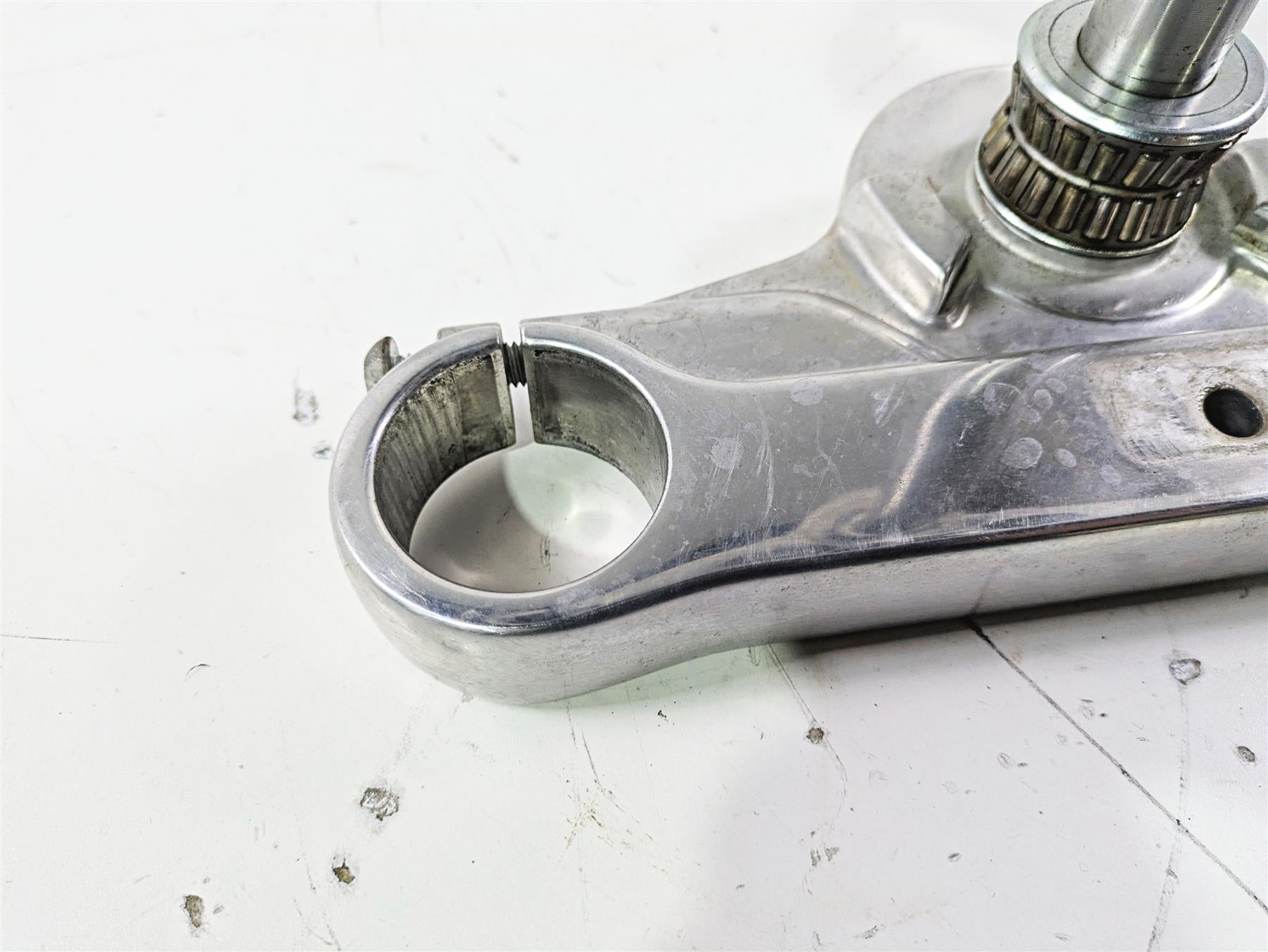 2007 Harley FXDWG Dyna Wide Glide Lower & Upper Triple Tree 49mm Set 46317-07 {{ shop.shopifyCountryName }} - Mototech271