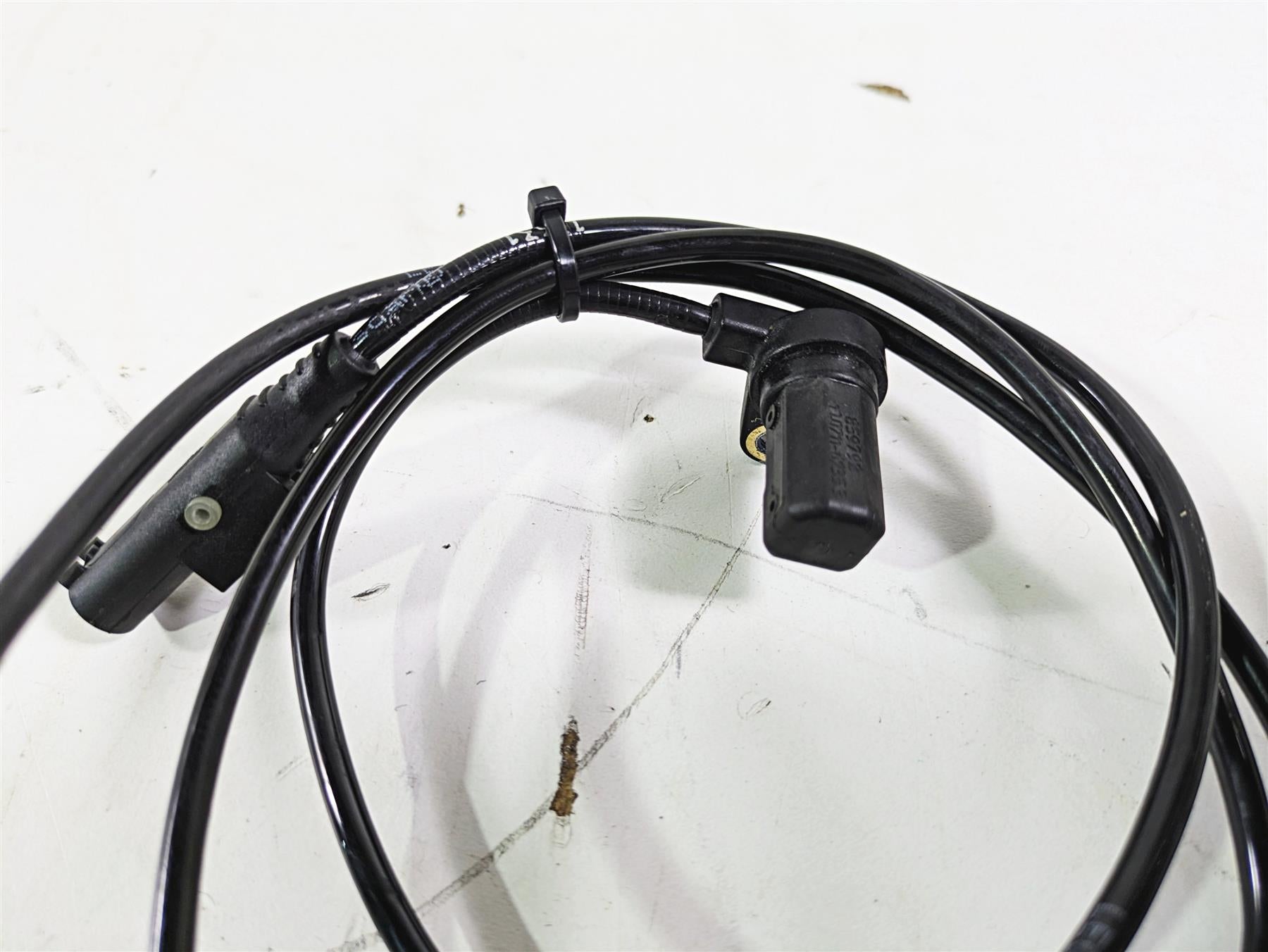 2014 Moto Guzzi California 1400 Touring Front Abs Wheel Speed Sensor 859792 {{ shop.shopifyCountryName }} - Mototech271