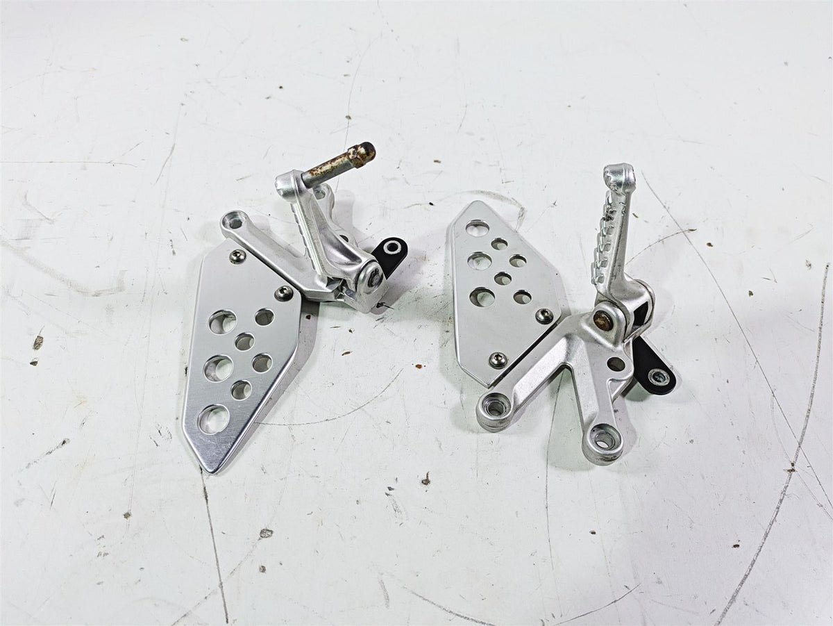 2008 Aprilia RSVR 1000 Factory Front Left Right Foot Peg Set AP8154069 AP8154070 {{ shop.shopifyCountryName }} - Mototech271