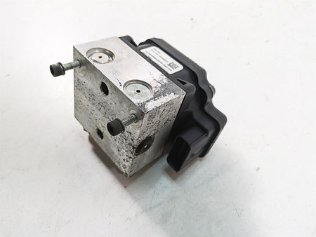 2010 Harley Touring FLHTCU Electra Glide Abs Brake Pump Module 40601-08A {{ shop.shopifyCountryName }} - Mototech271
