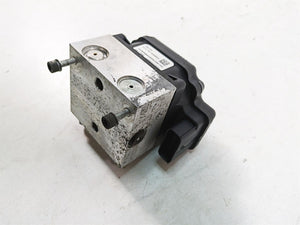 2010 Harley Touring FLHTCU Electra Glide Abs Brake Pump Module 40601-08A | Mototech271