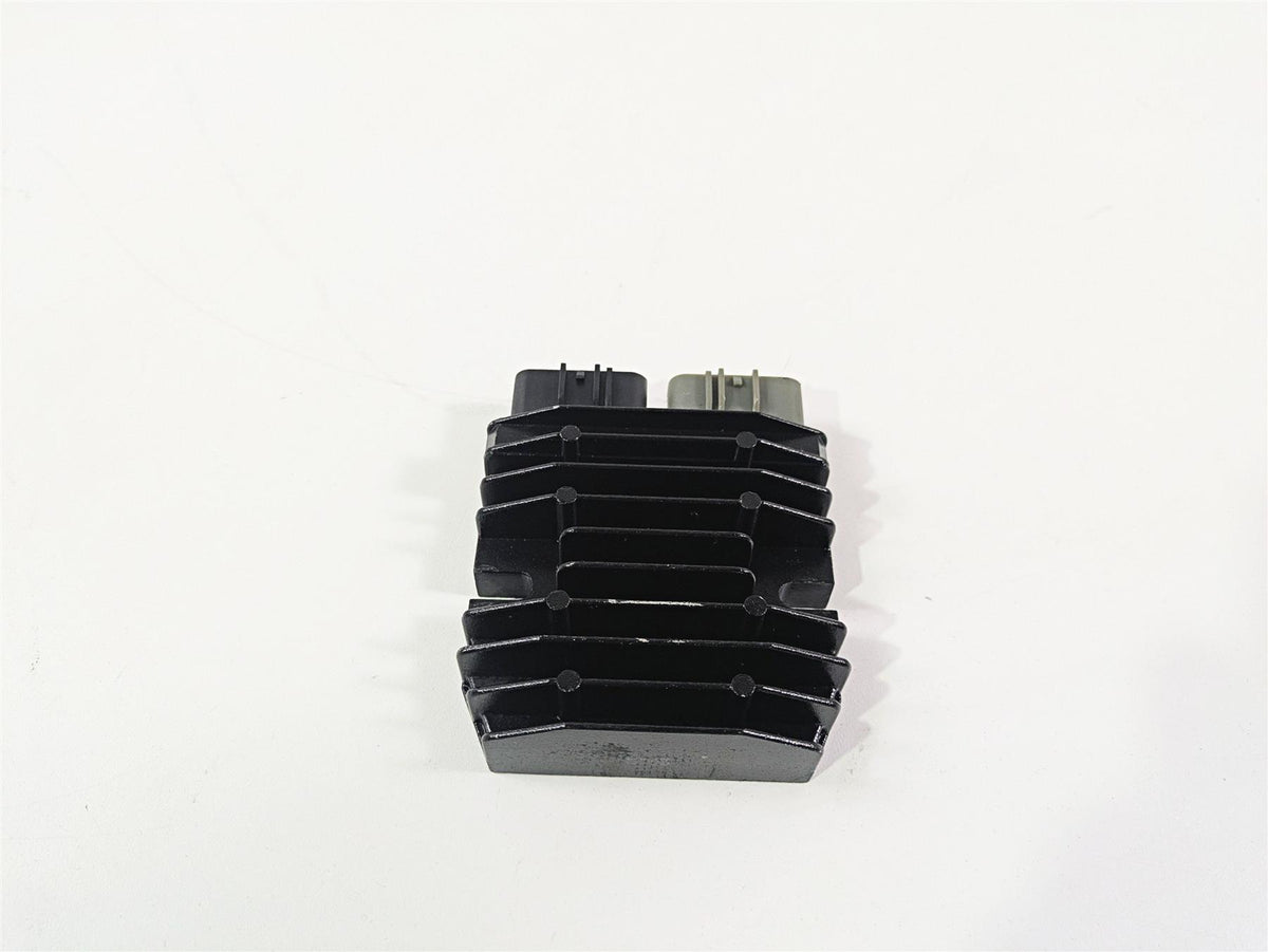 2016 Kawasaki ZX10R Ninja Rectifier Voltage Regulator 21066-0748 {{ shop.shopifyCountryName }} - Mototech271