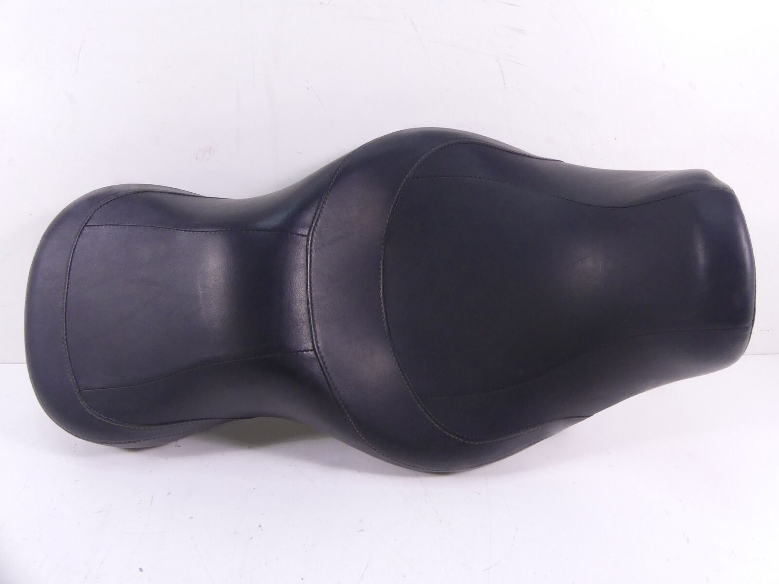 2016 Harley FLD Dyna Switchback 103 Seat Saddle -No Cuts 54166-12 {{ shop.shopifyCountryName }} - Mototech271