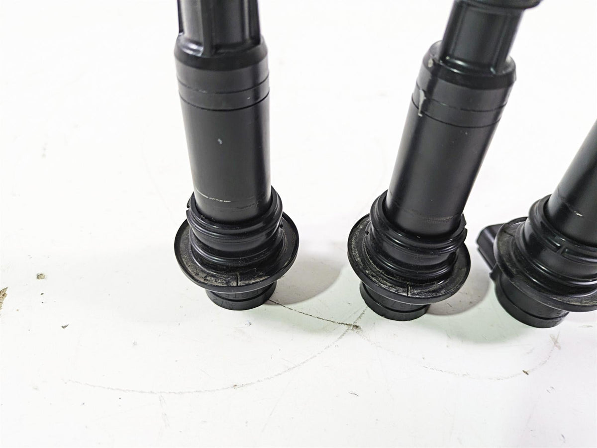 2019 Triumph Speed Triple RS 1050 Ignition Stick Coil Set T1297890 {{ shop.shopifyCountryName }} - Mototech271