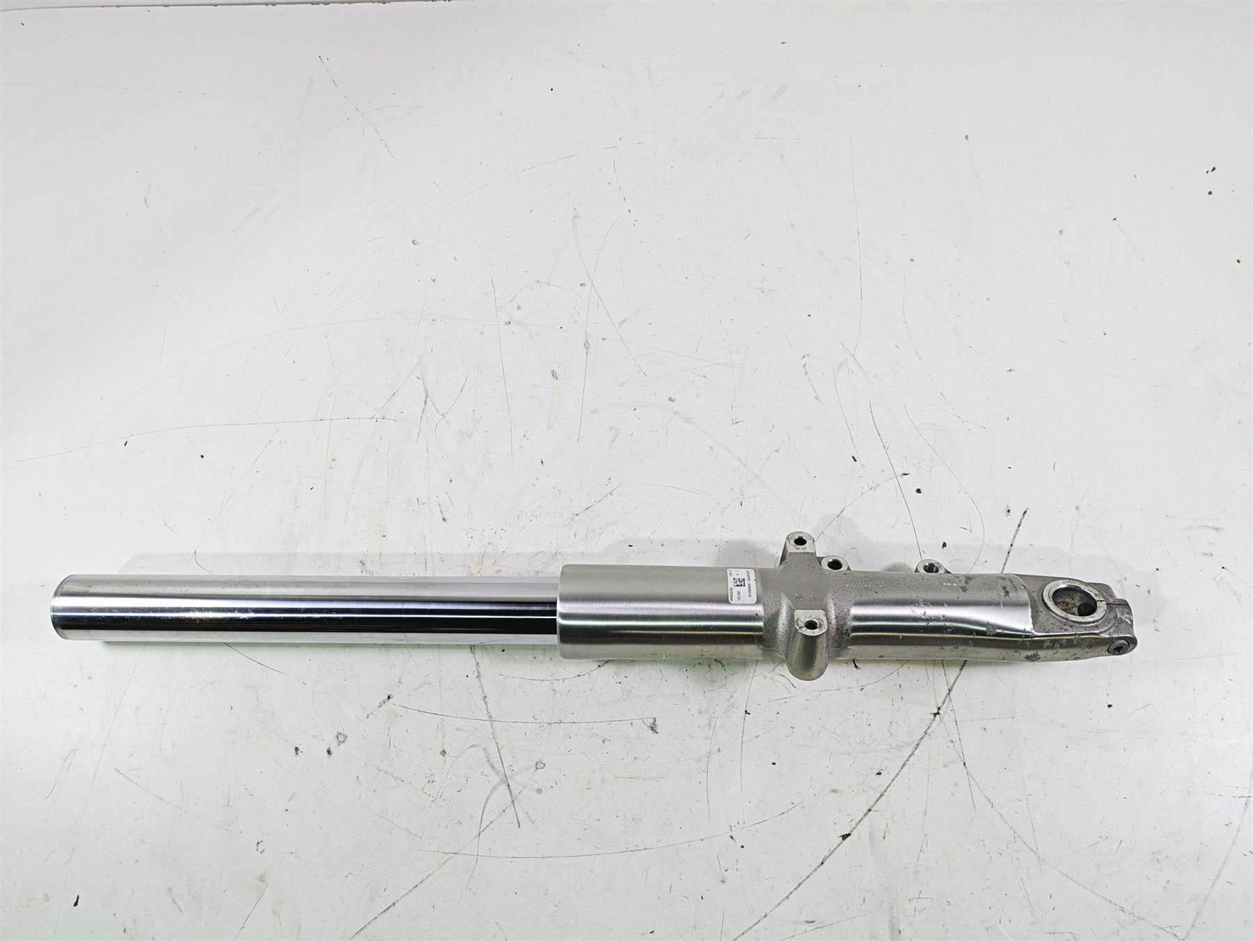 2015 Harley Touring FLHTKL E -Glide Low Right Front Fork Leg 49mm 45400056 {{ shop.shopifyCountryName }} - Mototech271