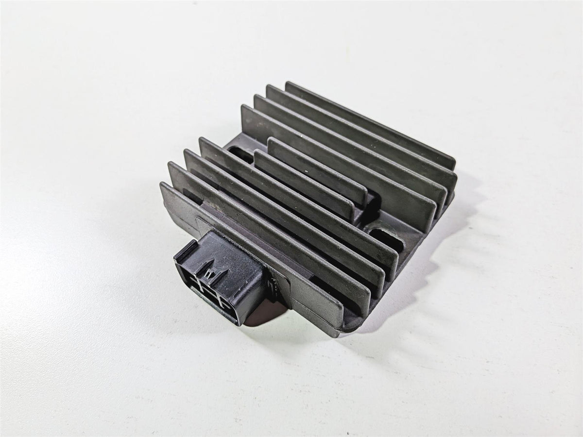 2006 Yamaha XVZ1300 Royal Star Rectifier Voltage Regulator 4XY-81960-00-00 {{ shop.shopifyCountryName }} - Mototech271