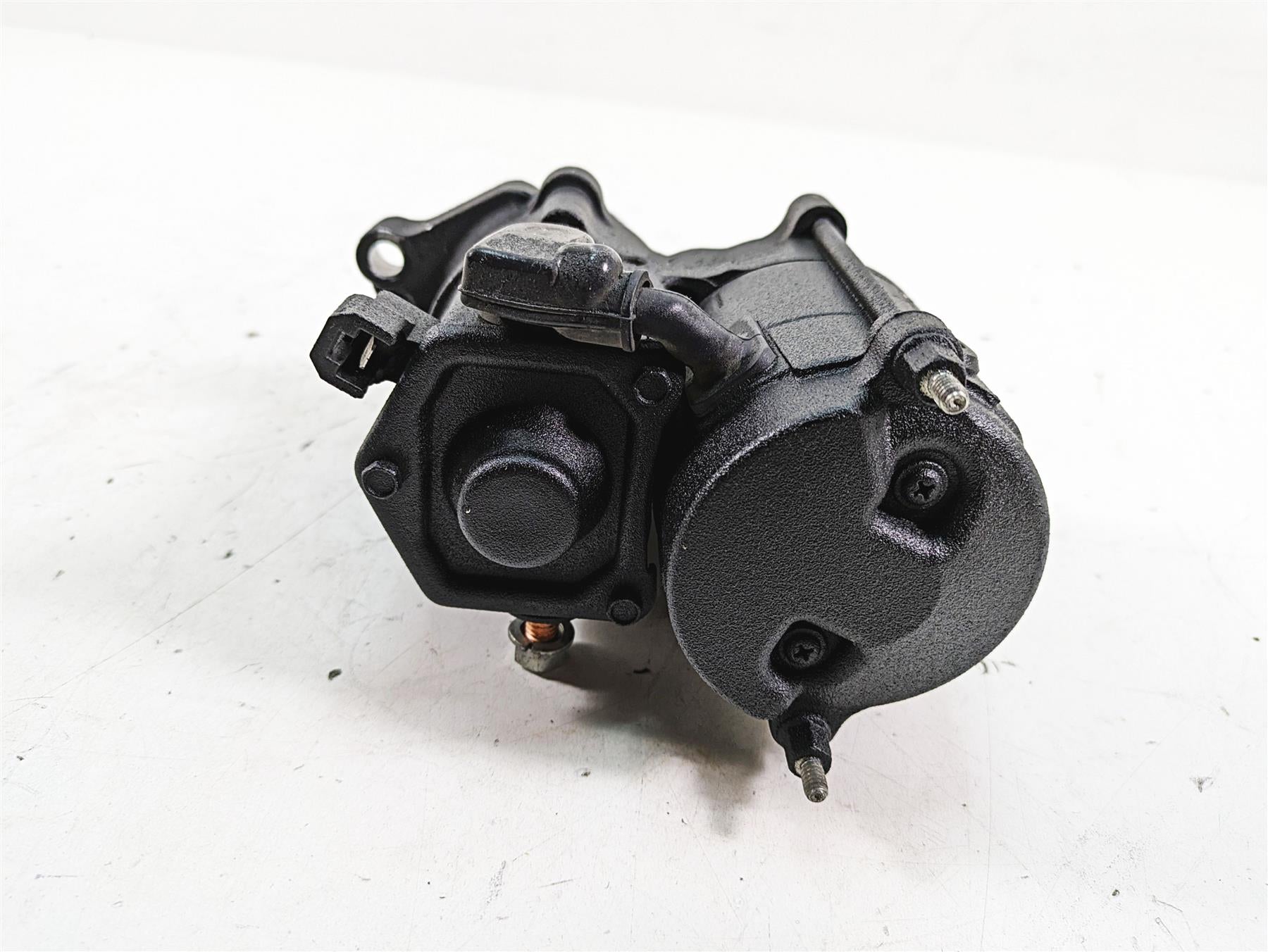 2009 Harley FXCWC Softail Rocker C Engine Starter Motor 31618-06A {{ shop.shopifyCountryName }} - Mototech271
