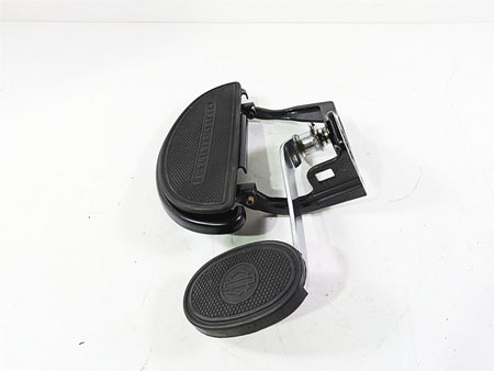 2008 Harley FLSTSB Cross Bones Right Floorboard & Brake Pedal Set 50600026 {{ shop.shopifyCountryName }} - Mototech271