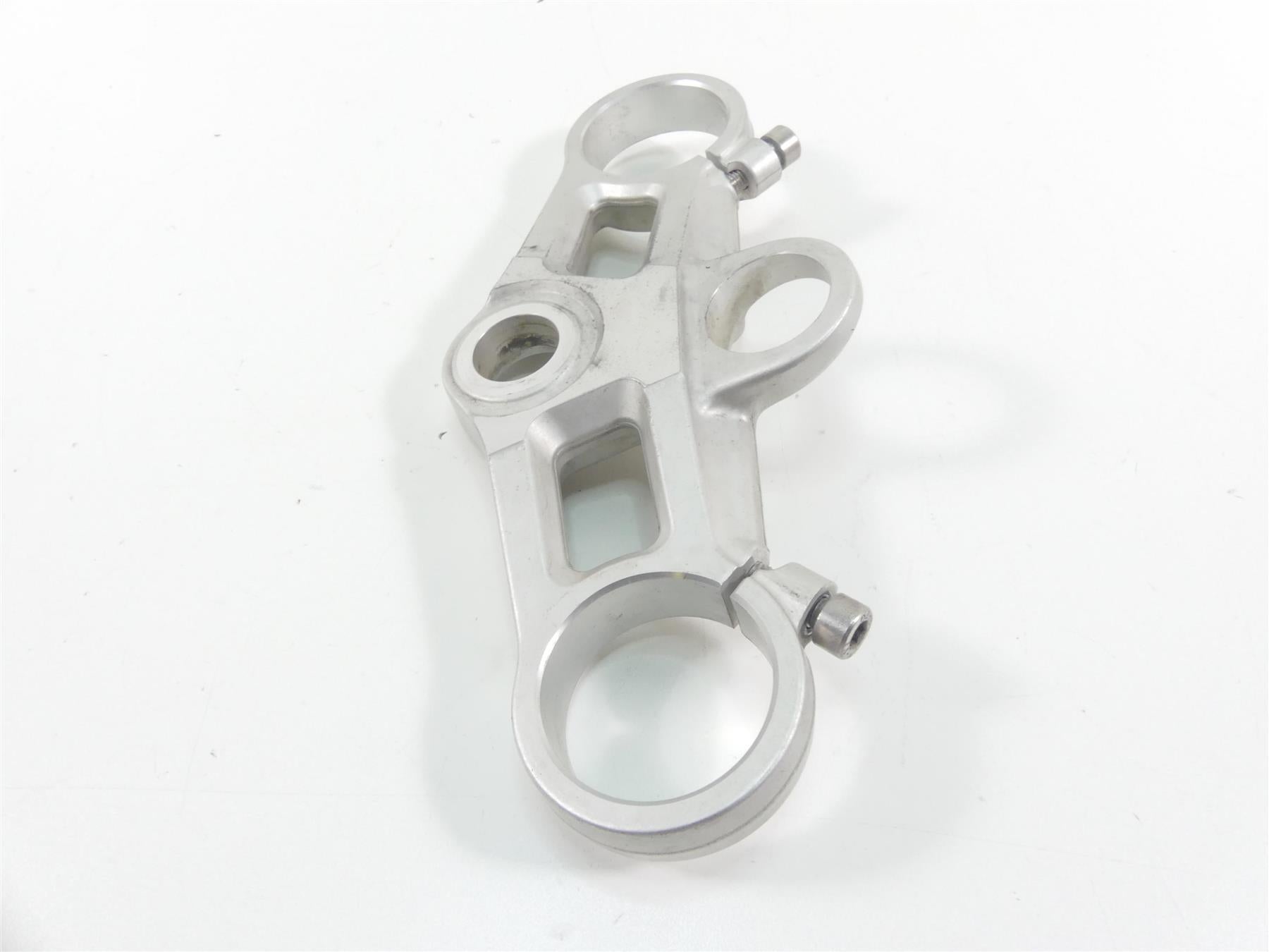 2006 Triumph Daytona 675 Upper Triple Tree Steering Clamp 50mm T2049170 {{ shop.shopifyCountryName }} - Mototech271