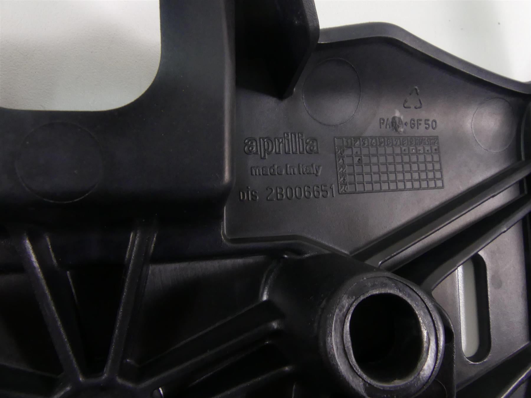 2021 Aprilia Tuono 660 RS660 Rear Seat Mount Grab Handle Cradle 2B006651 {{ shop.shopifyCountryName }} - Mototech271