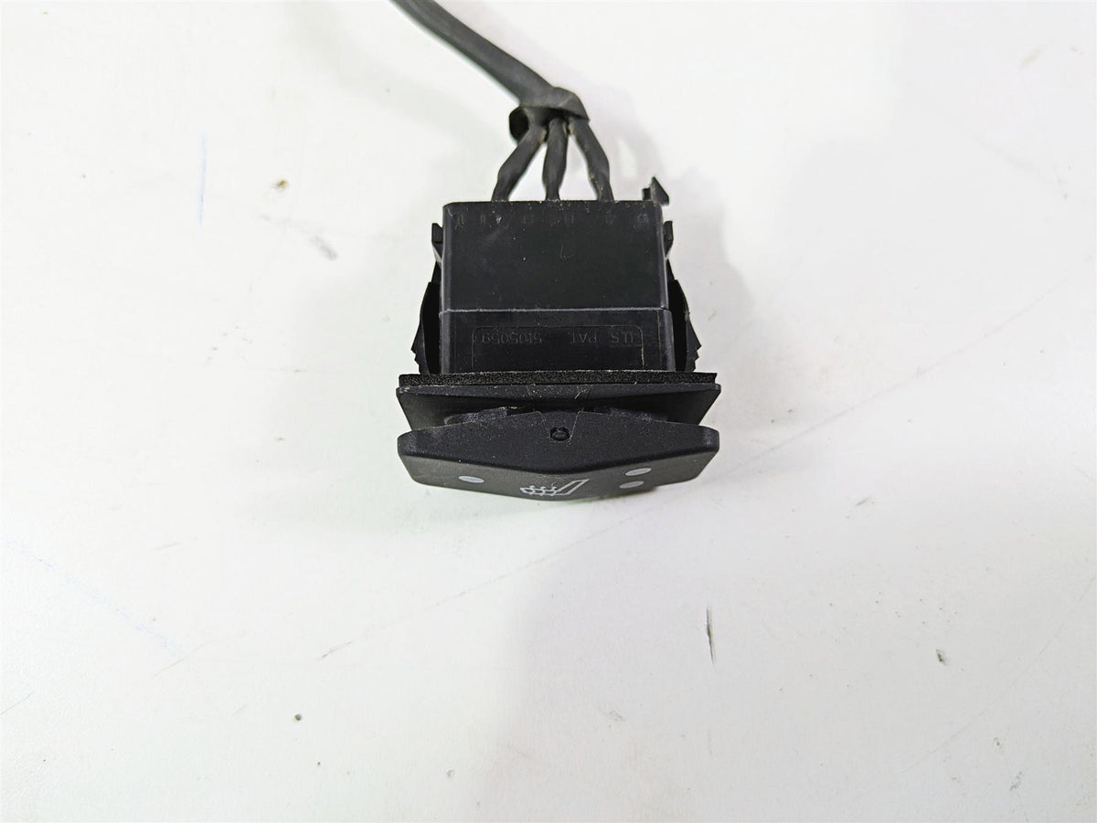 2013 Triumph Tiger 1215 Explorer Heated Seat Switch - Read T2505150 {{ shop.shopifyCountryName }} - Mototech271