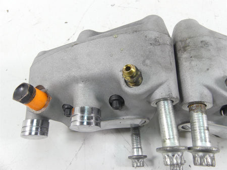 2005 Harley Touring CVO FLHTCSE Electra Glide Front Brake Caliper Set 44382-99C {{ shop.shopifyCountryName }} - Mototech271