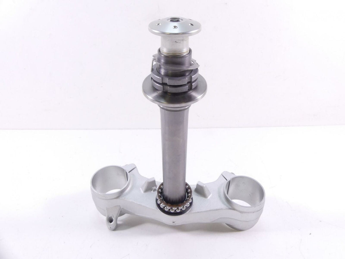 2020 BMW F900 R F900R K83 Lower Triple Tree Steering Clamp Yoke 8404206 {{ shop.shopifyCountryName }} - Mototech271