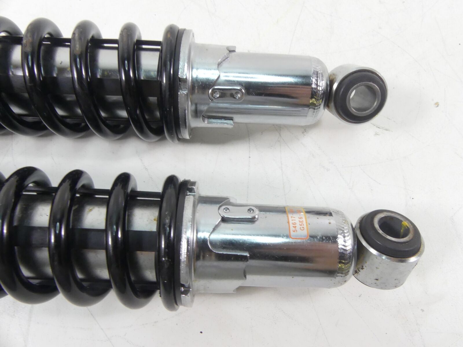 2015 Harley VRSCF Muscle V-Rod Straight Rear Shock Damper Set 13" -Read 54617-09 {{ shop.shopifyCountryName }} - Mototech271