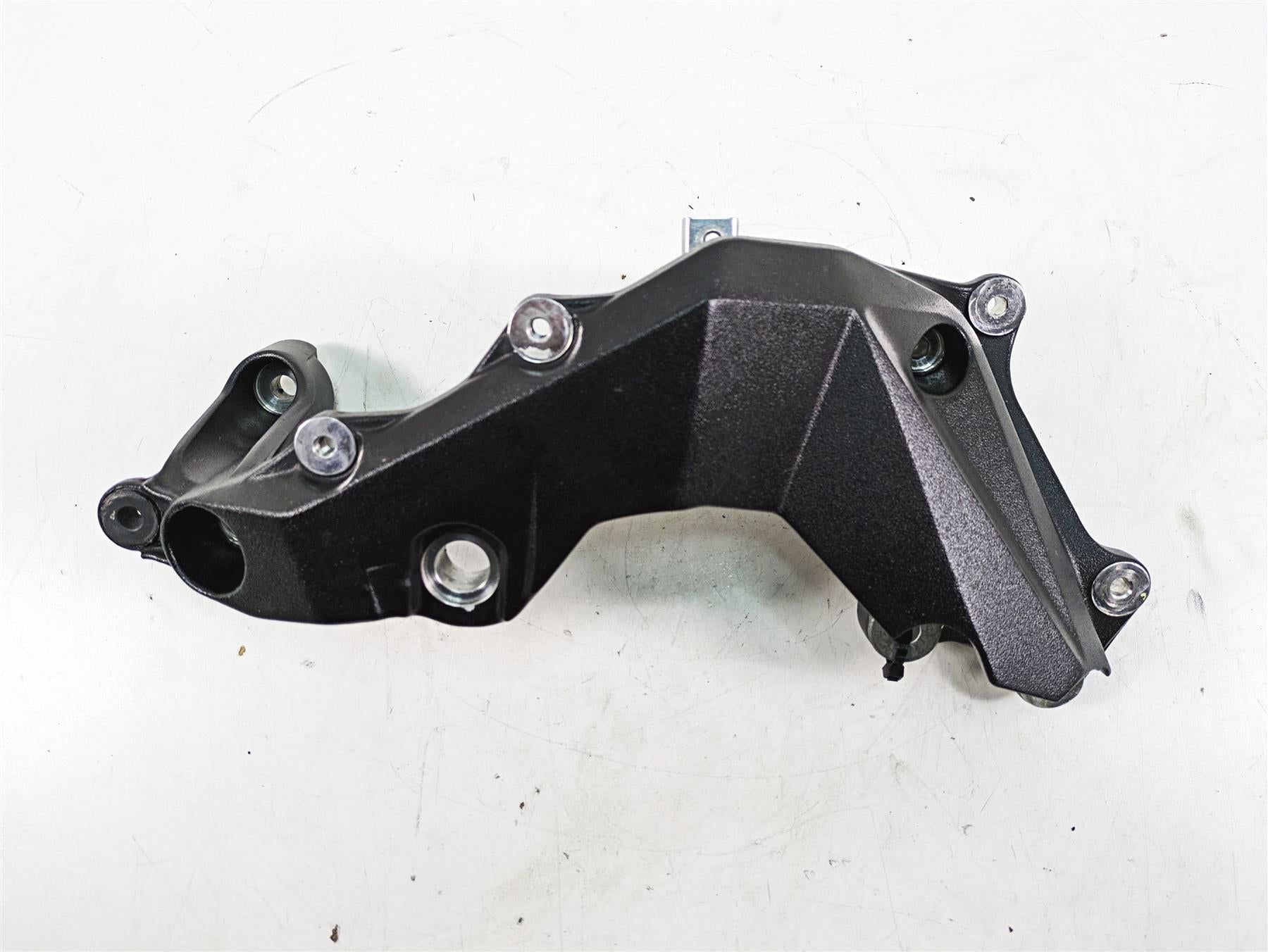 2017 Mv Agusta Dragster 800 Right Frame Footpeg Mount Plate Bracket 8BA0B5642 {{ shop.shopifyCountryName }} - Mototech271