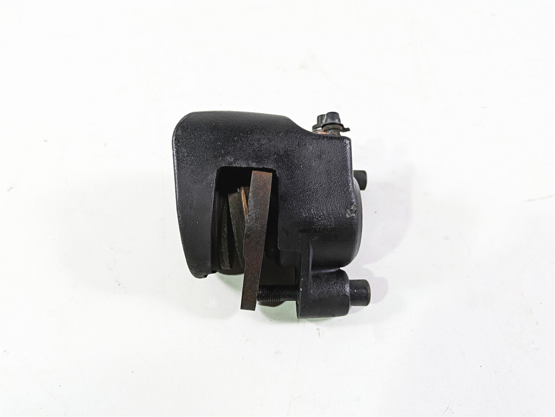 2008 Harley FLSTSB Cross Bones Front Brake Caliper 44079-97C {{ shop.shopifyCountryName }} - Mototech271