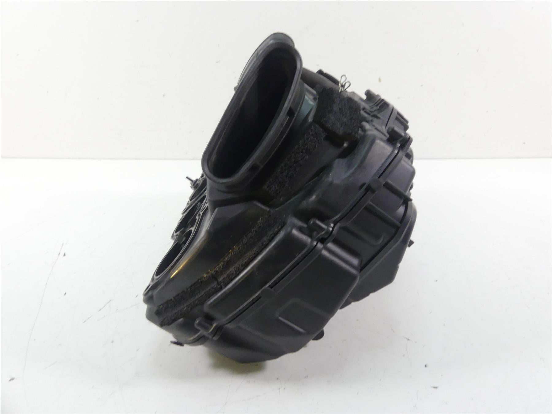 2015 Honda CBR1000 RR SC59 Air Box Cleaner Breather & Injectors 17220-MFL-000 {{ shop.shopifyCountryName }} - Mototech271