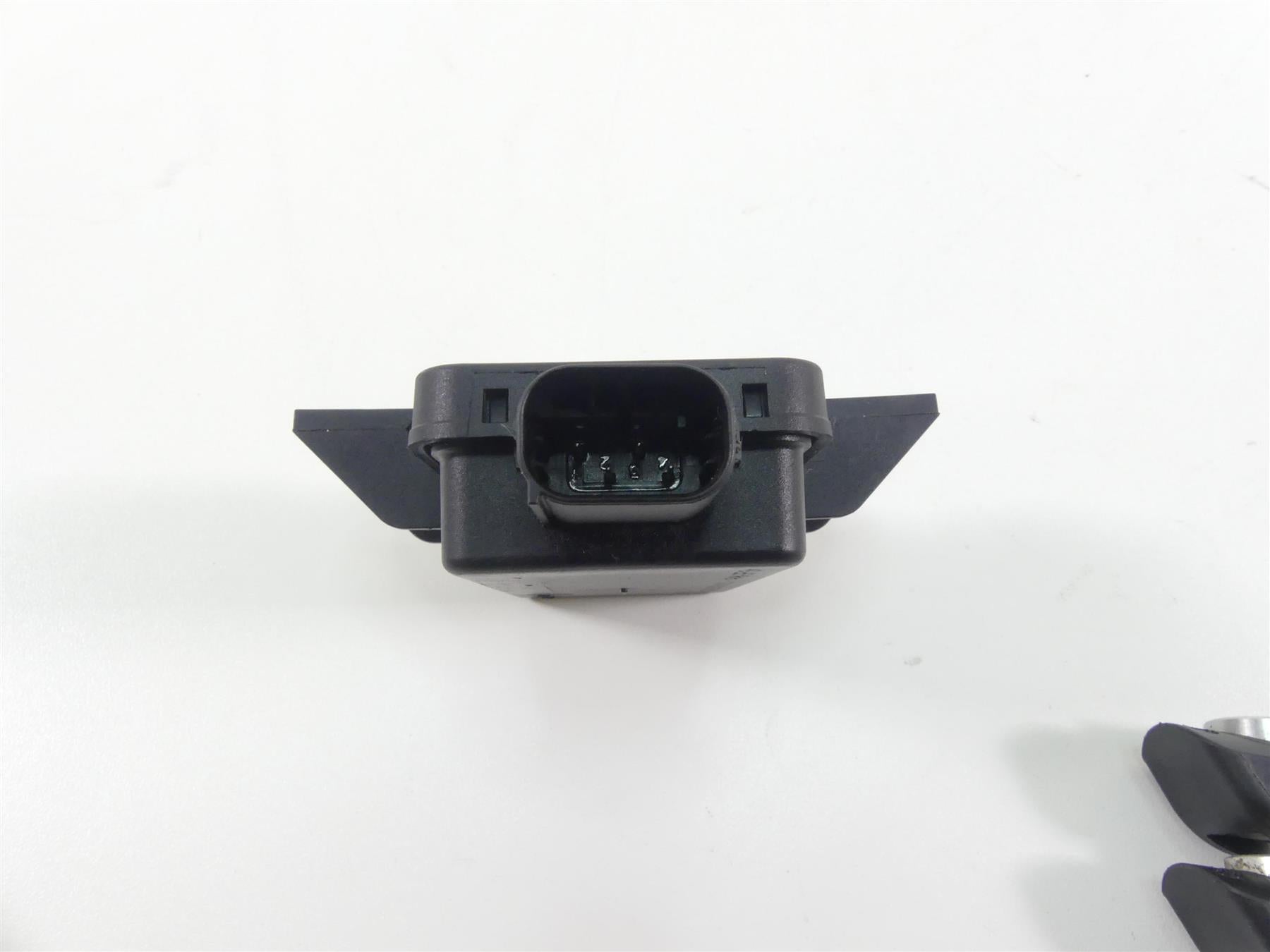 2014 BMW K1600 GTL K48 Rdc Tire Pressure Module Unit & Sensors 65758546222 {{ shop.shopifyCountryName }} - Mototech271