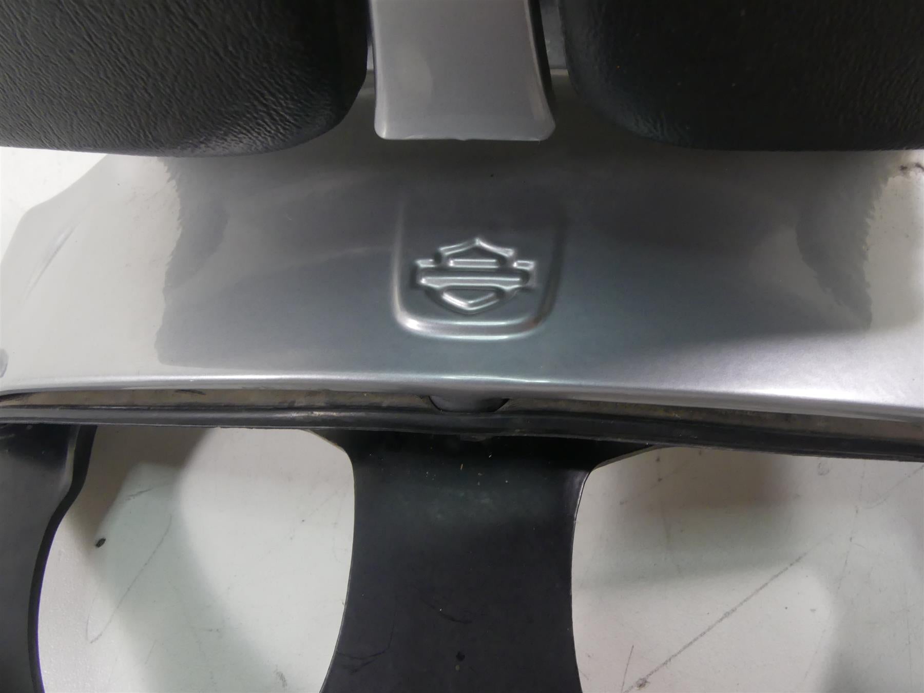 2013 Harley Davidson VRSCF Muscle Oem Backrest Back Rest Sissy Bar 51600-09 {{ shop.shopifyCountryName }} - Mototech271