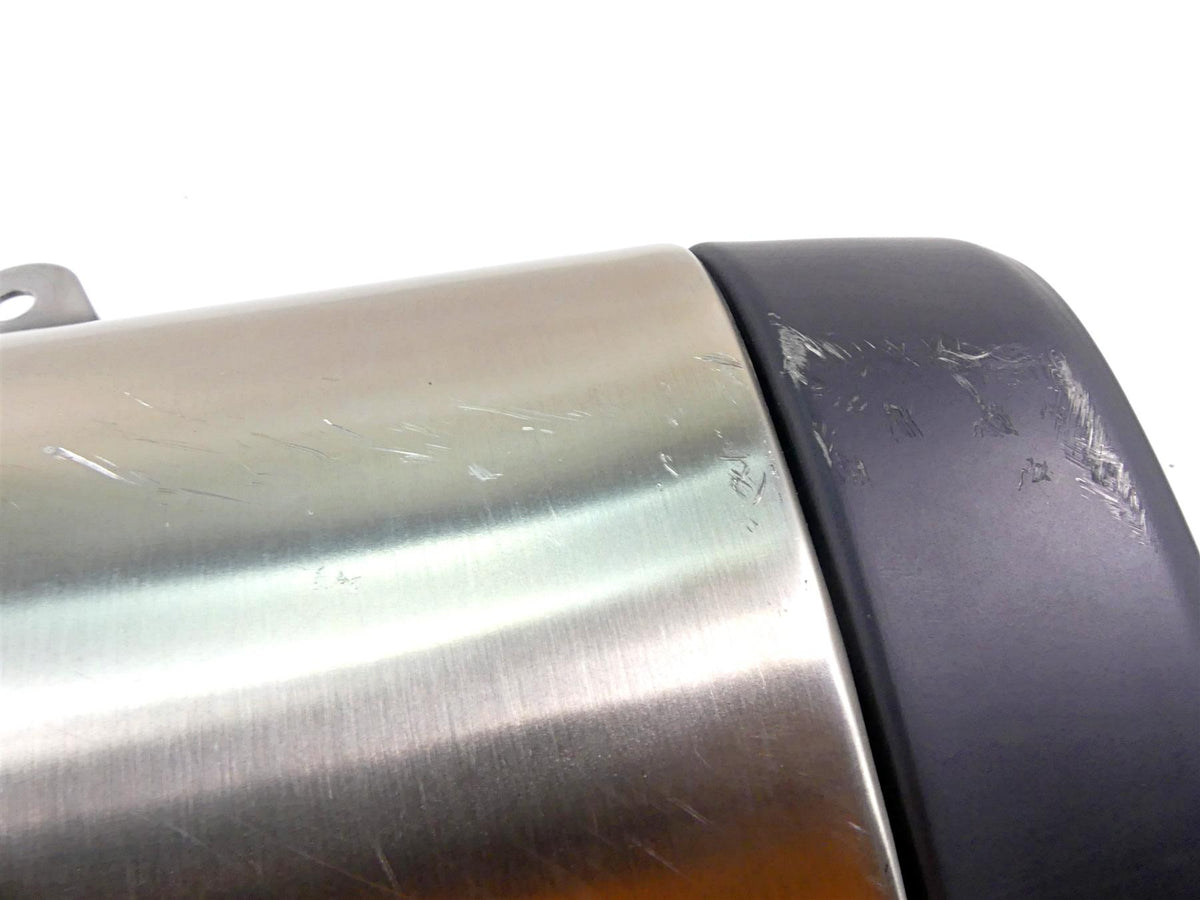 2022 Triumph Speed Triple 1200 RS Exhaust Muffler Pipe Silencer T2208499 {{ shop.shopifyCountryName }} - Mototech271