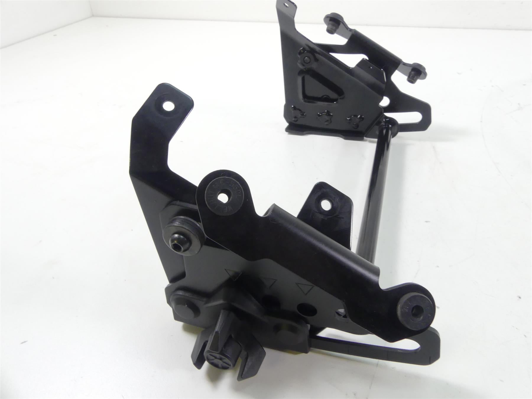 2017 Yamaha XT1200Z Super Tenere Windshield Screen + Mount 2BS-F837U-00 {{ shop.shopifyCountryName }} - Mototech271